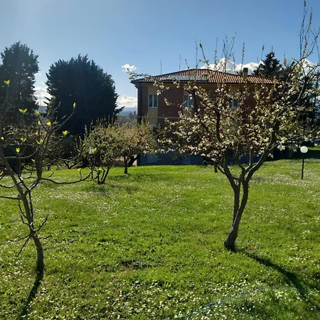 La Casa Di Enzo E Lucia Урбино